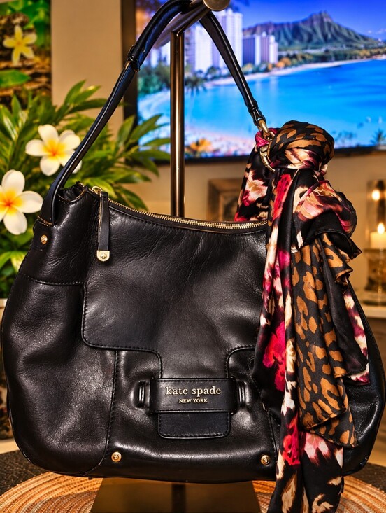 kate spade Handbags - kate spade Black Leather Shoulder Bag EUC